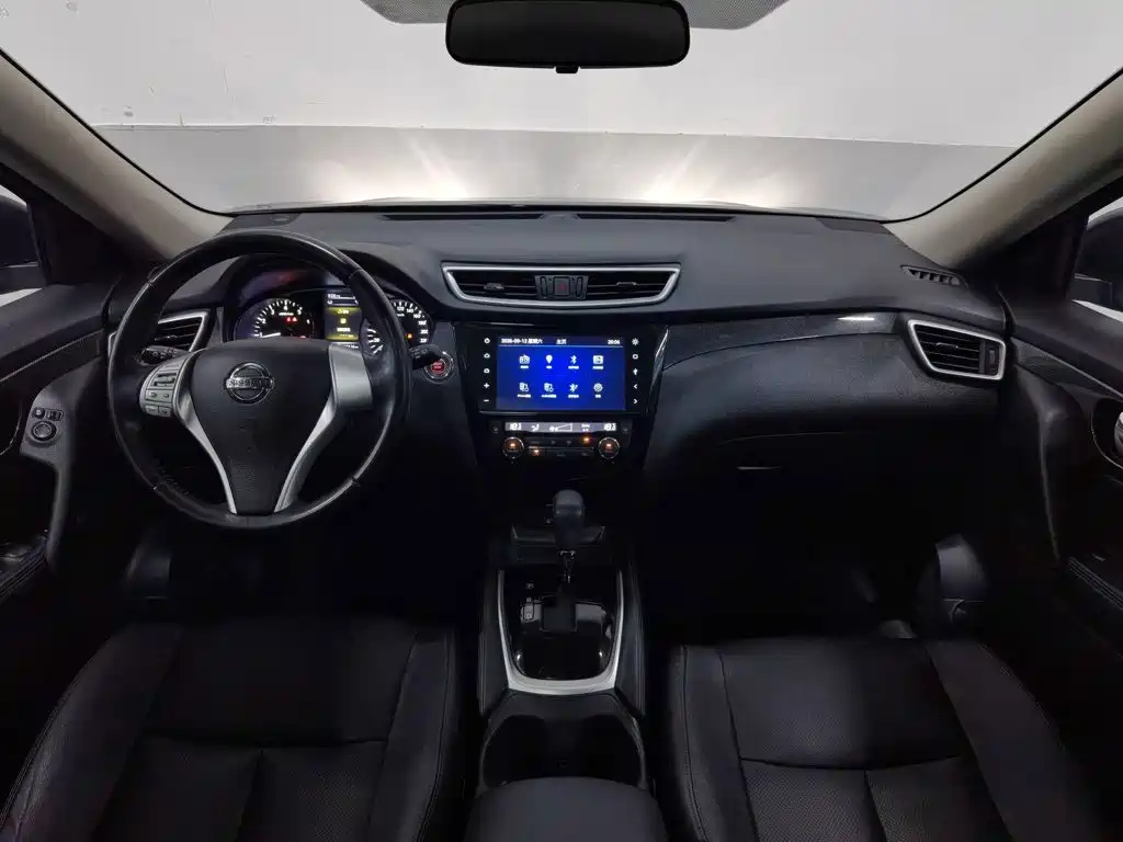 Nissan X-Trail — миниатюра 5