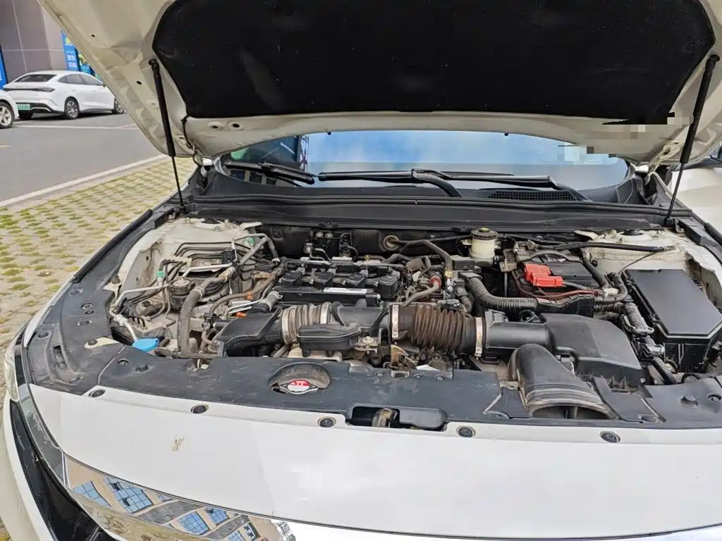 Honda Accord — миниатюра 18