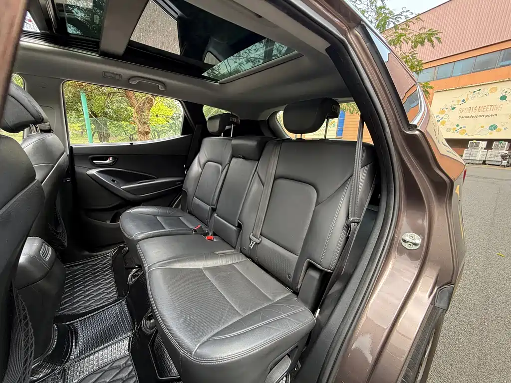 Hyundai Santa Fe — миниатюра 8