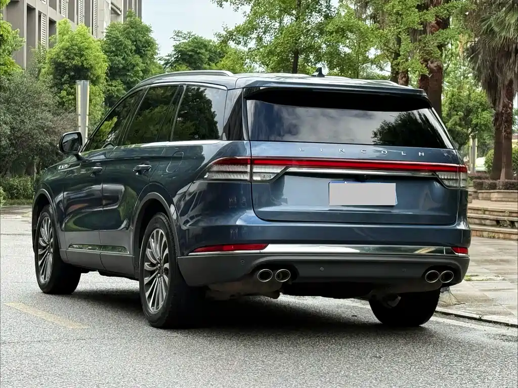 Lincoln Aviator (Import) — миниатюра 4