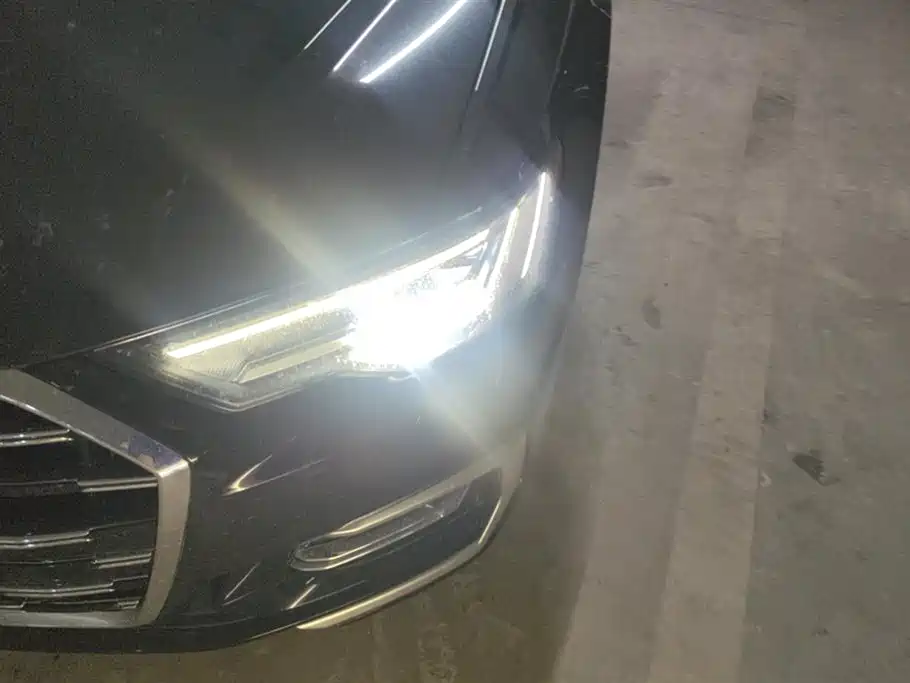 Audi A6L 2022 40 TFSI Luxury