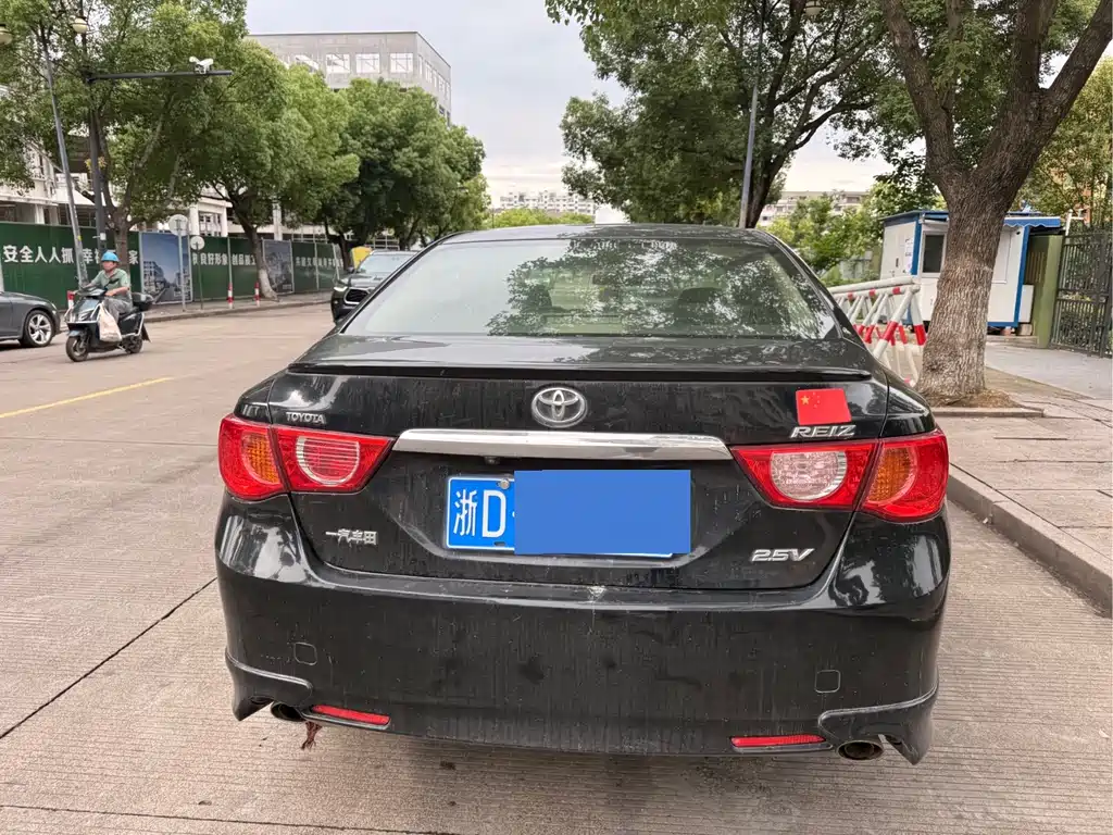 Toyota Reiz 2010 2.5S