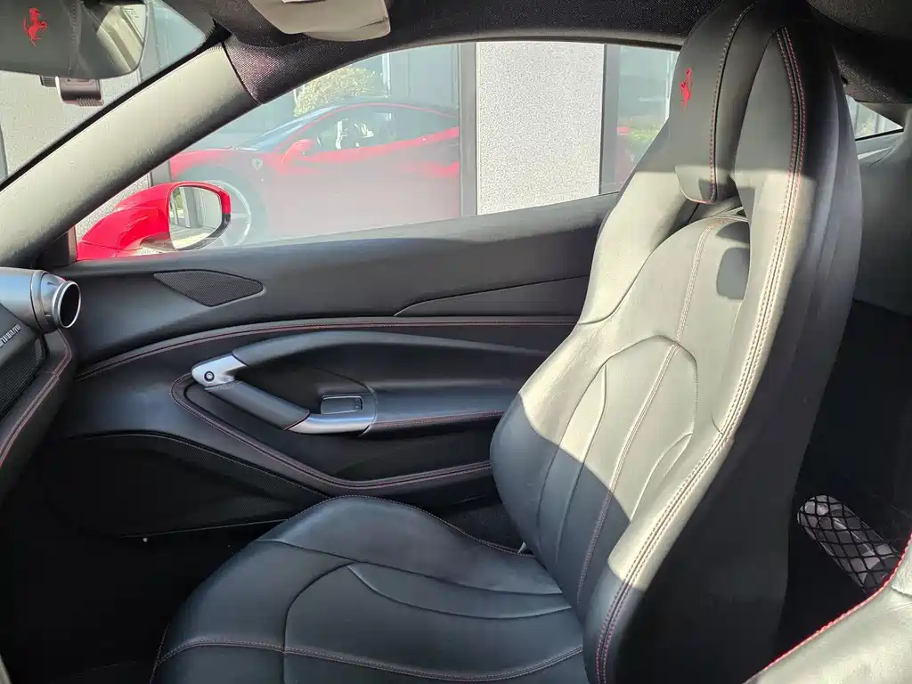 Ferrari F8 — миниатюра 9