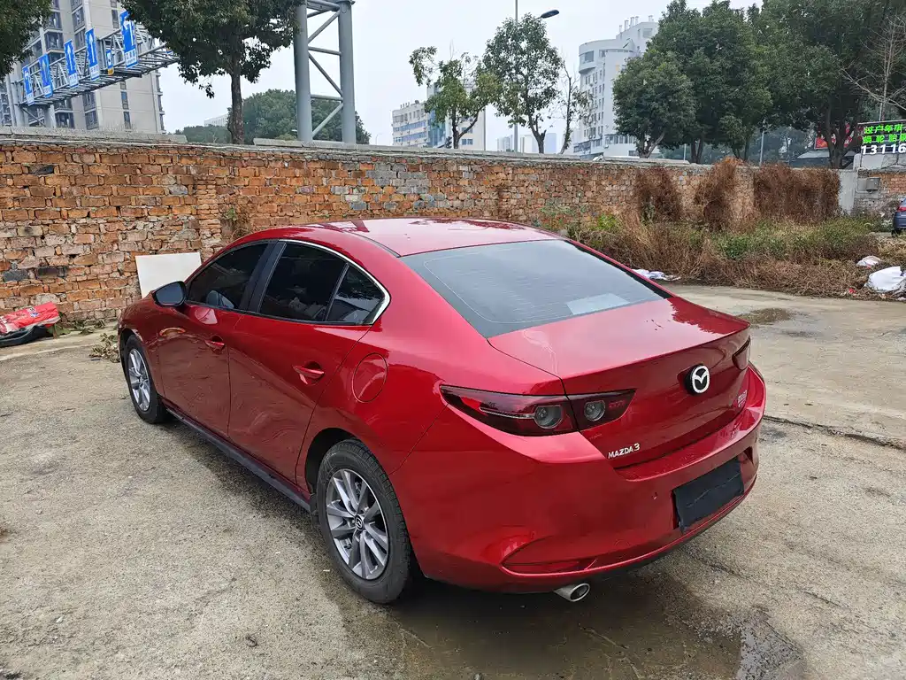 MAZDA 3 ANGKESAILA