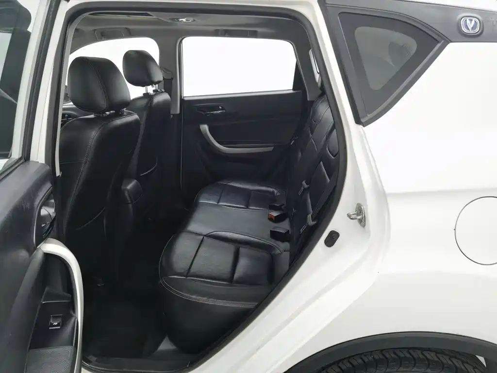 Changan CS35 — миниатюра 15