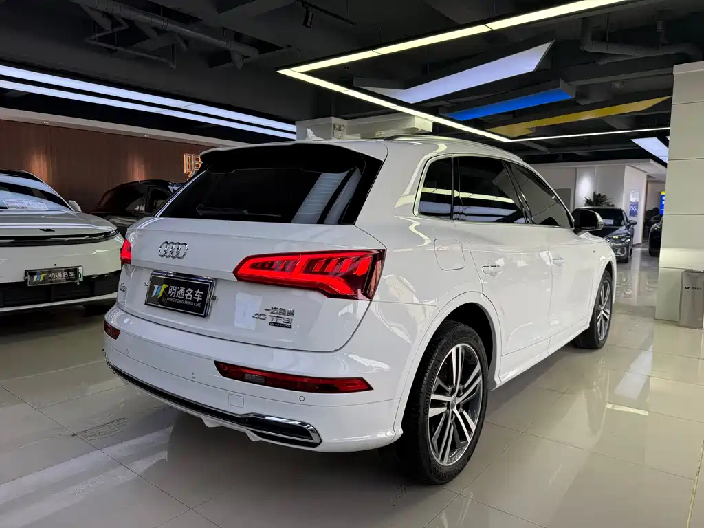 Audi Q5L — миниатюра 6