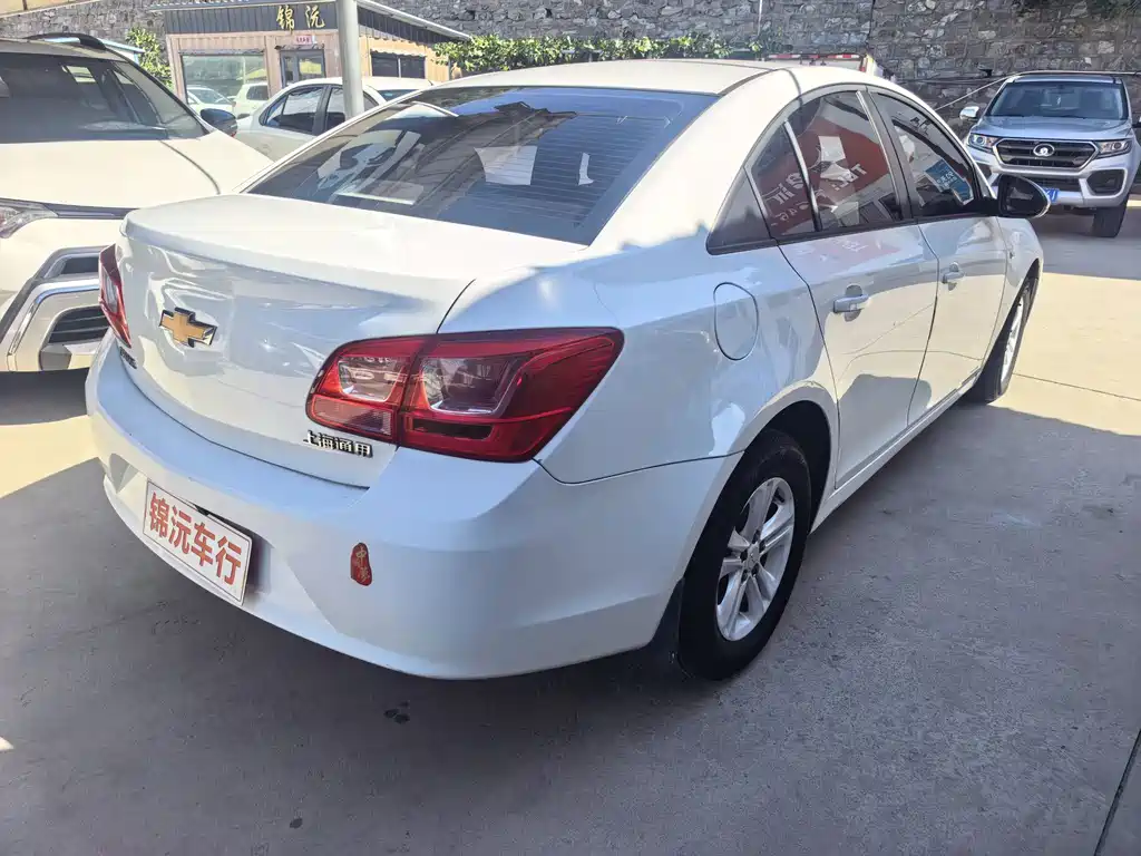 Chevrolet Cruze — миниатюра 7