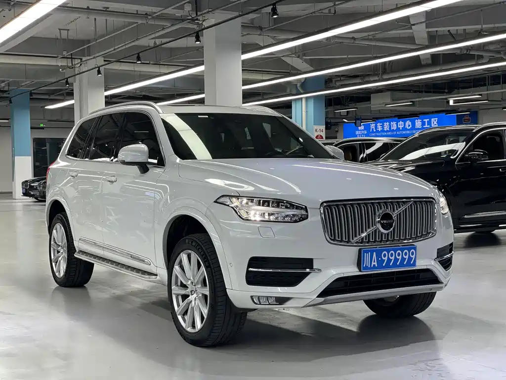Volvo XC90 — миниатюра 3