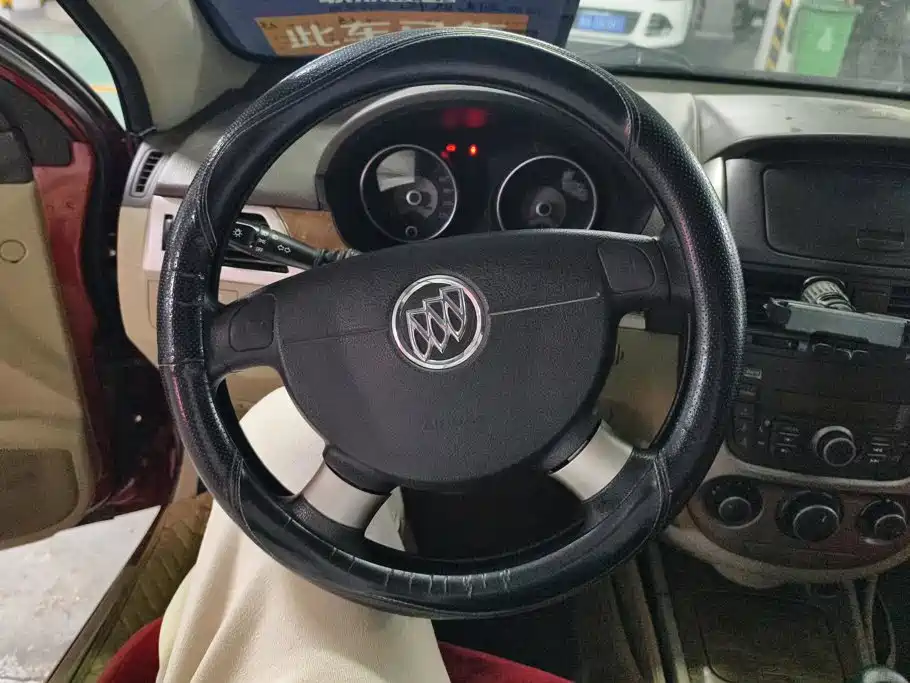 Buick Excelle — миниатюра 15
