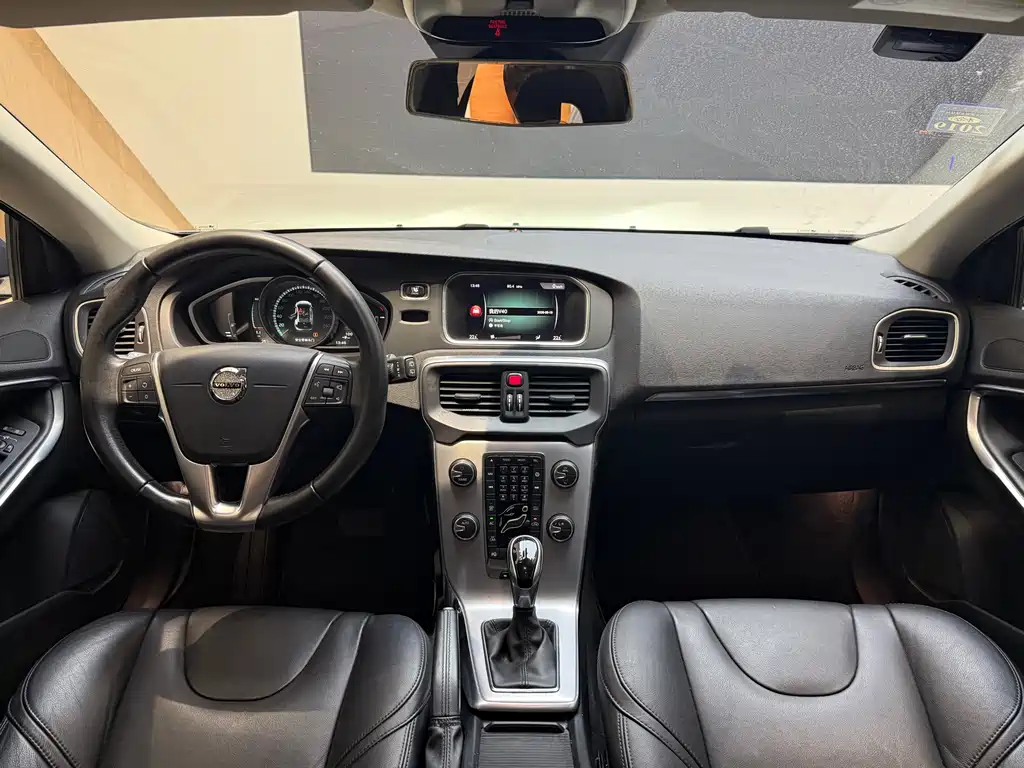 Volvo V40 2017 T3