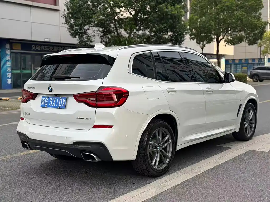 BMW X3 — миниатюра 15