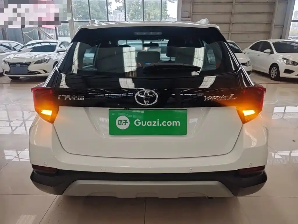 Toyota Yaris L — миниатюра 6