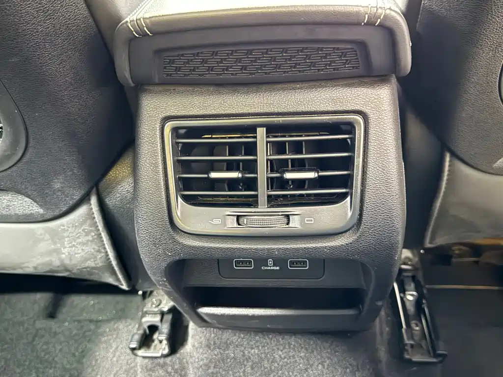 Geely Xingyue — миниатюра 19