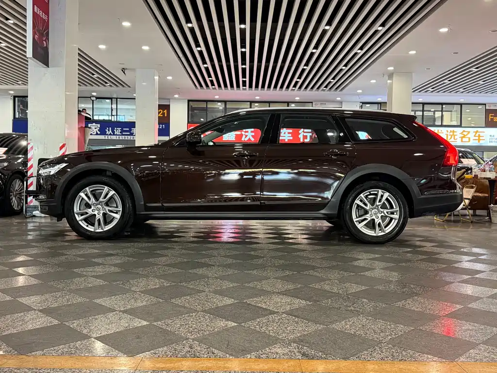 Volvo V90 — миниатюра 3