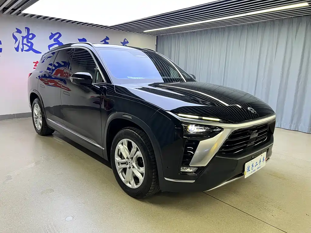 NIO ES8 2020 580KM мест