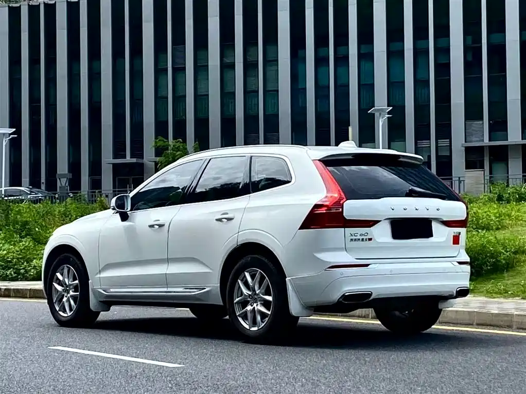 Volvo XC60 2021 T5 Luxury