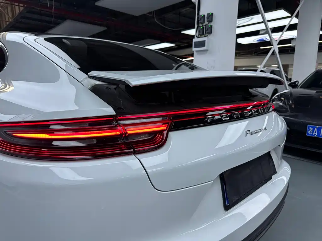Porsche Panamera — миниатюра 23