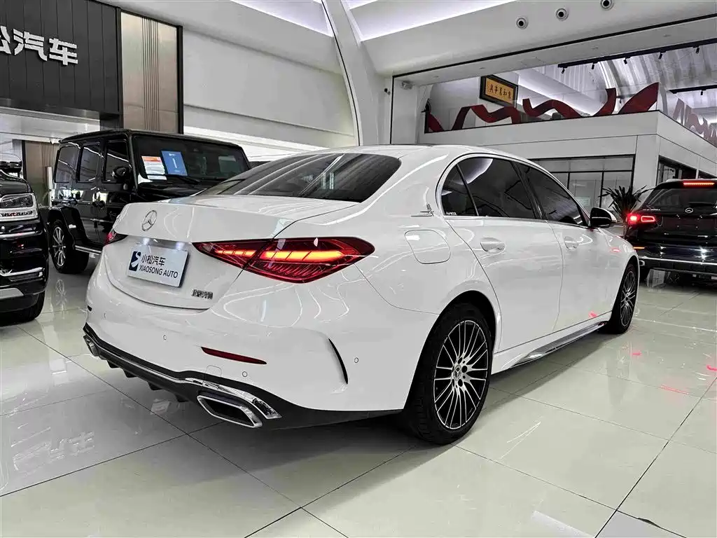 Mercedes-Benz C-Class — миниатюра 6