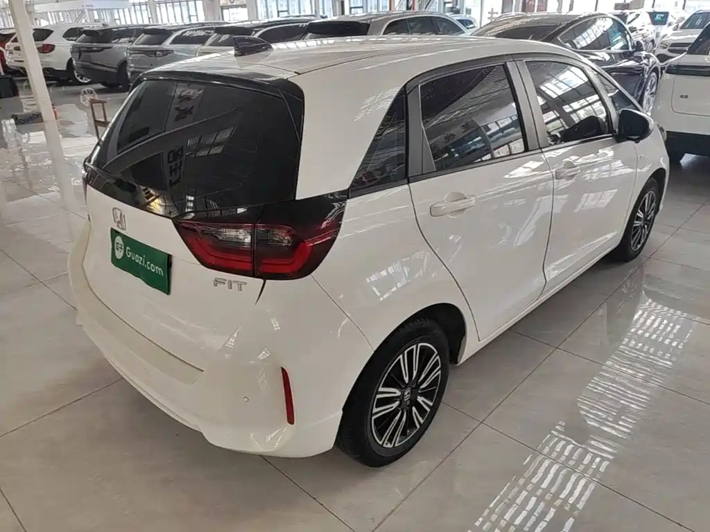 Honda Fit — миниатюра 7