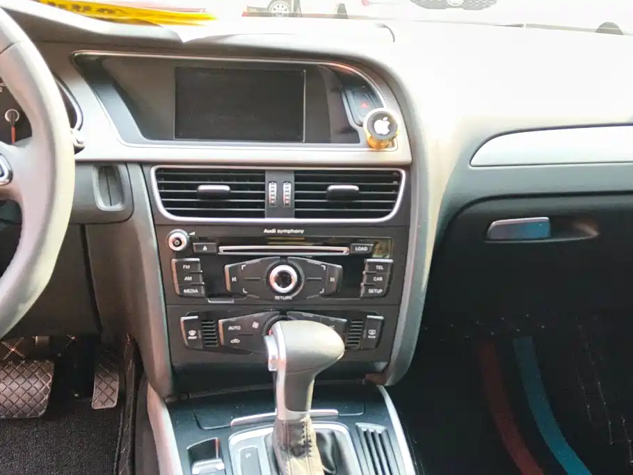 Audi A4L — миниатюра 13