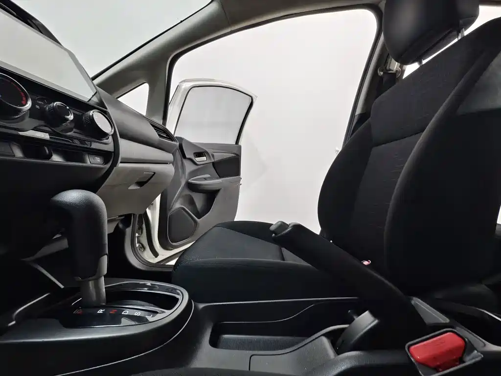 Honda Fit — миниатюра 11