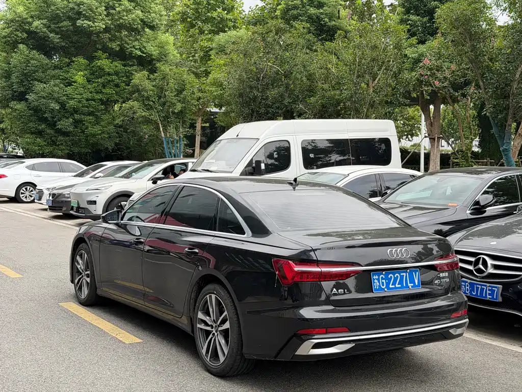Audi A6L — миниатюра 7