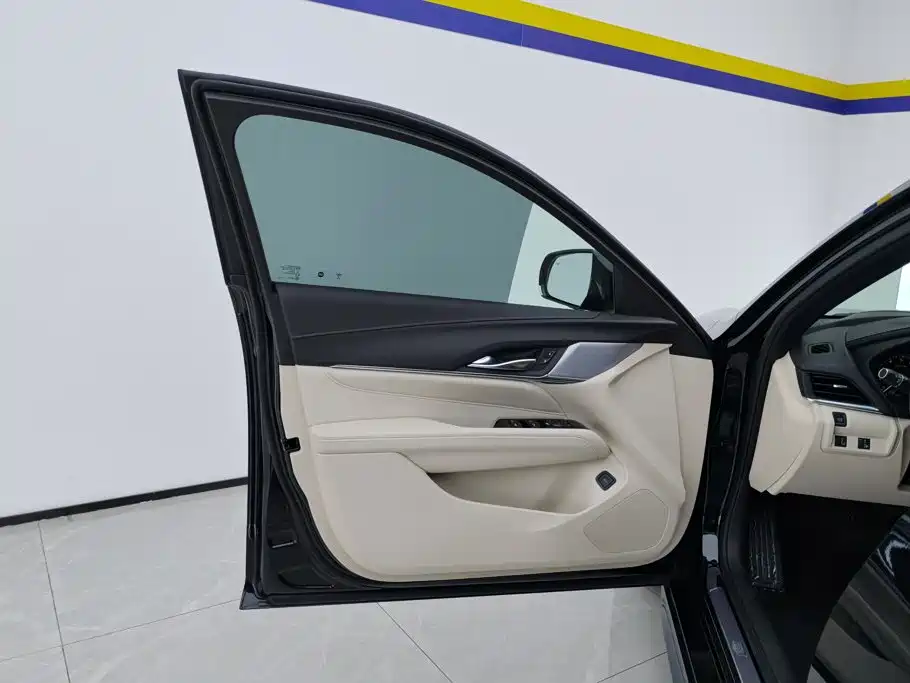 Cadillac CT4 25T Luxury Type, фото 7