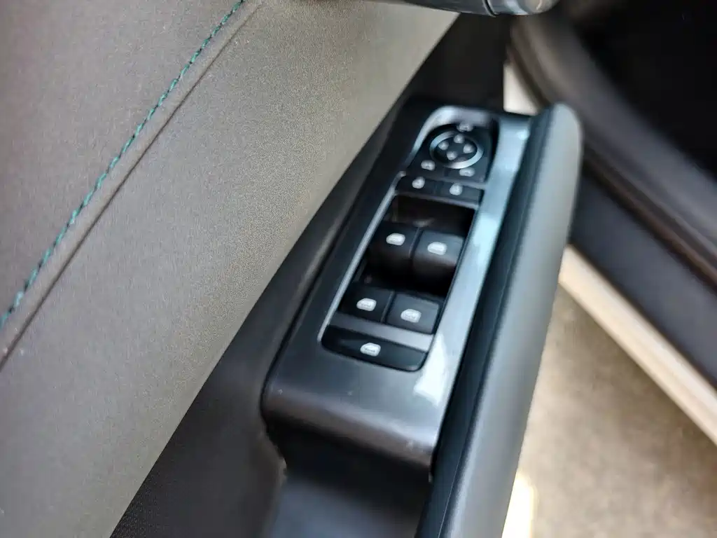 BYD Yuan Plus — миниатюра 10