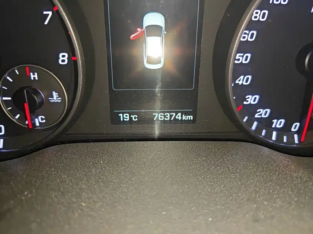 Hyundai Elantra — миниатюра 13