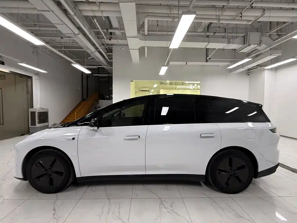 Li Auto Li i8 — миниатюра 3