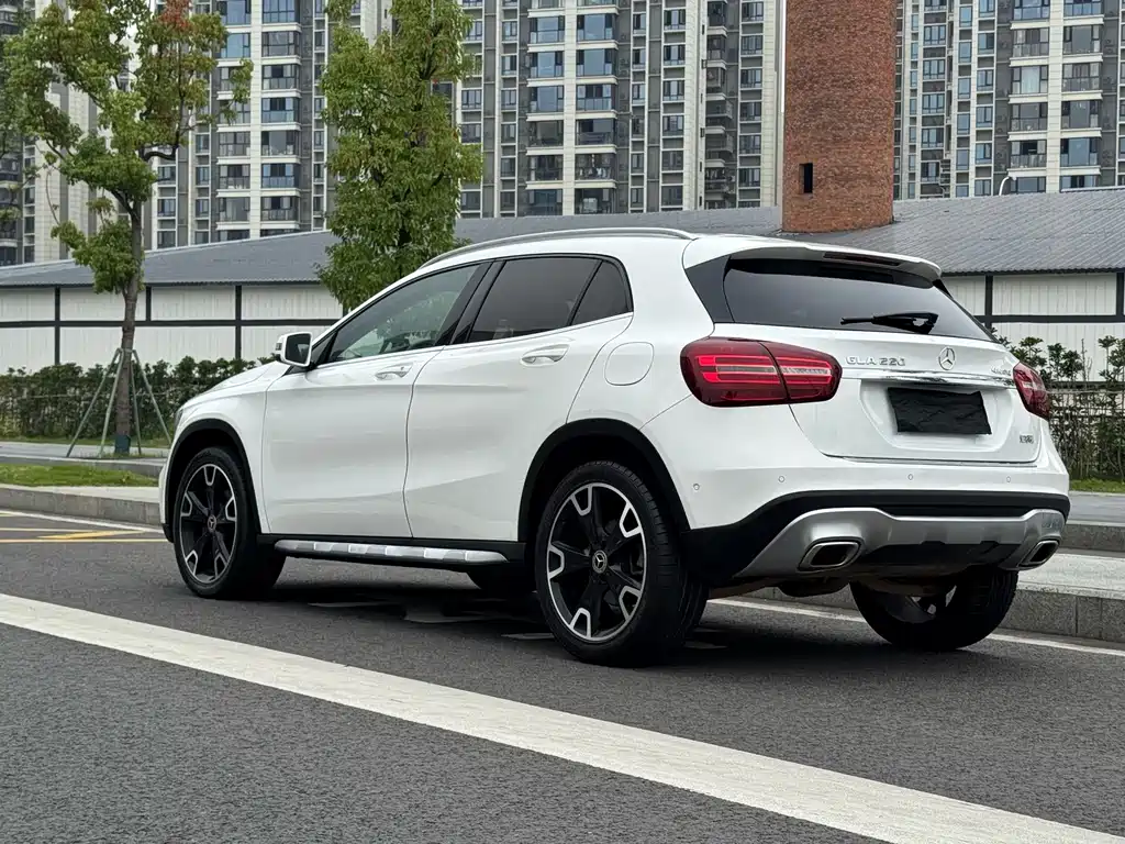 Mercedes-Benz GLA — миниатюра 15