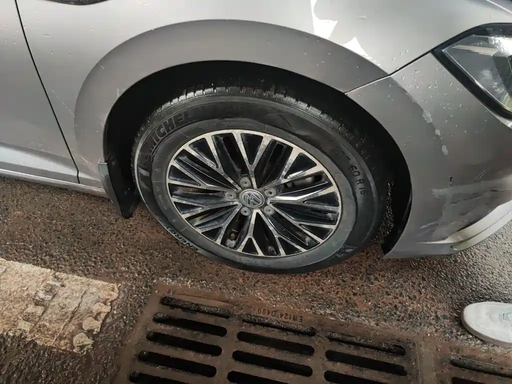 Volkswagen Sagitar — миниатюра 8