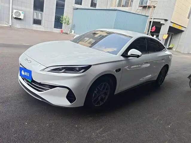 2025 BYD Seal