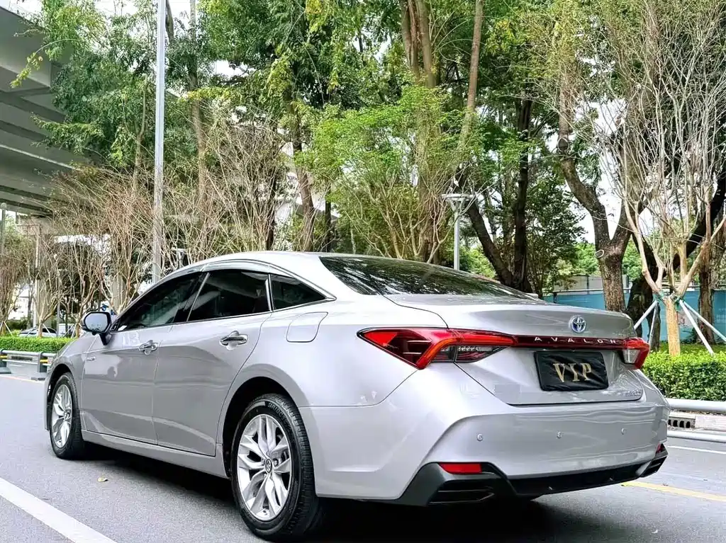 Toyota Avalon — миниатюра 4
