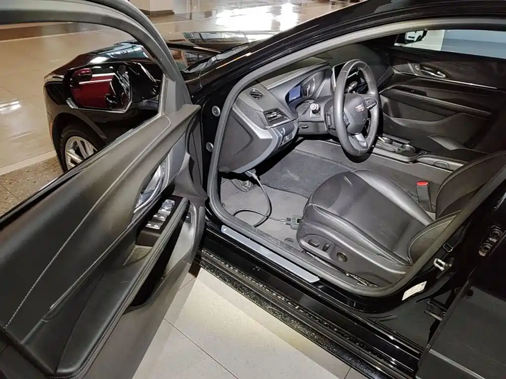 Cadillac CT4 — миниатюра 16