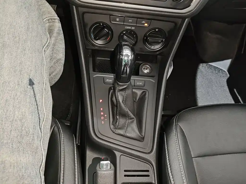 Volkswagen Lavida — миниатюра 14