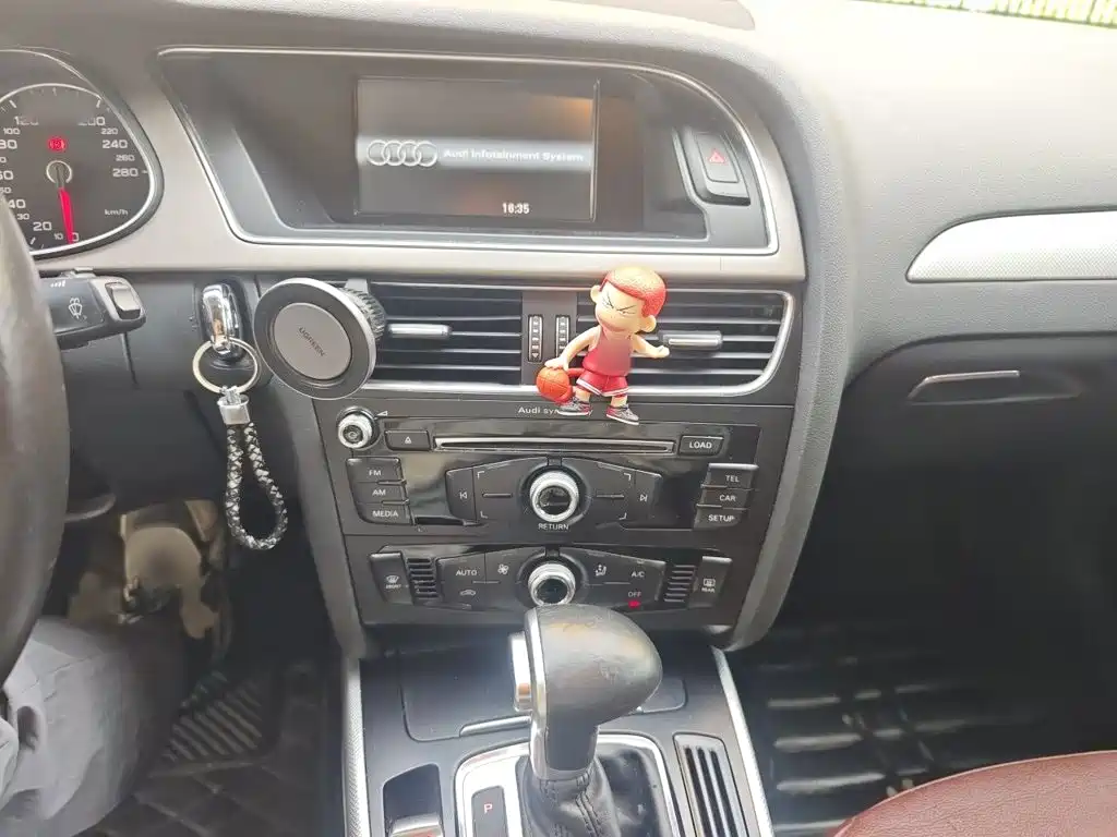 Audi A4L — миниатюра 6
