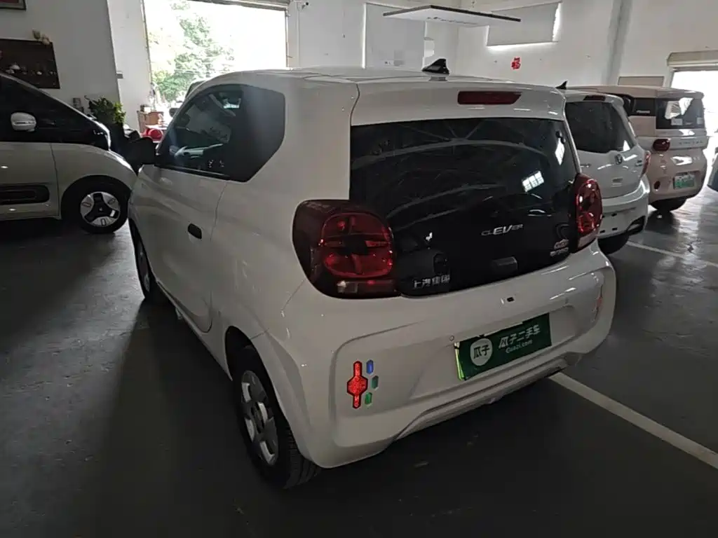 Roewe Clever — миниатюра 5
