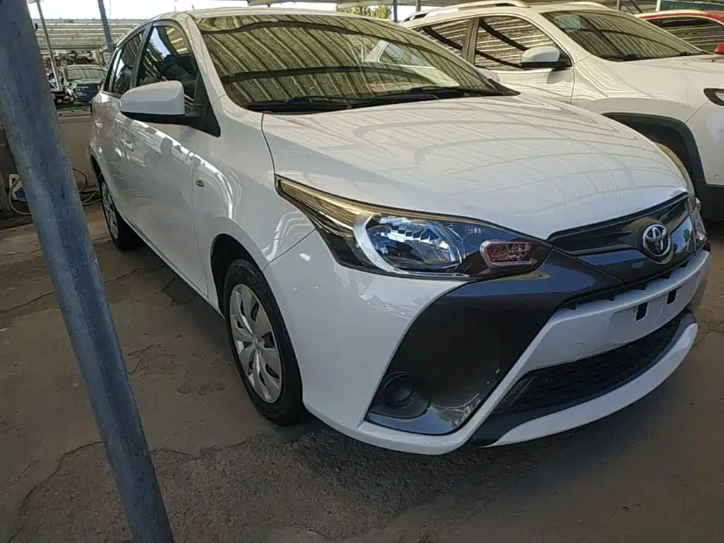Toyota Yaris L — миниатюра 4