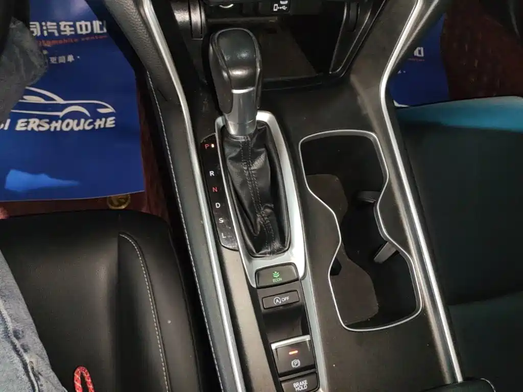 Honda Accord — миниатюра 14