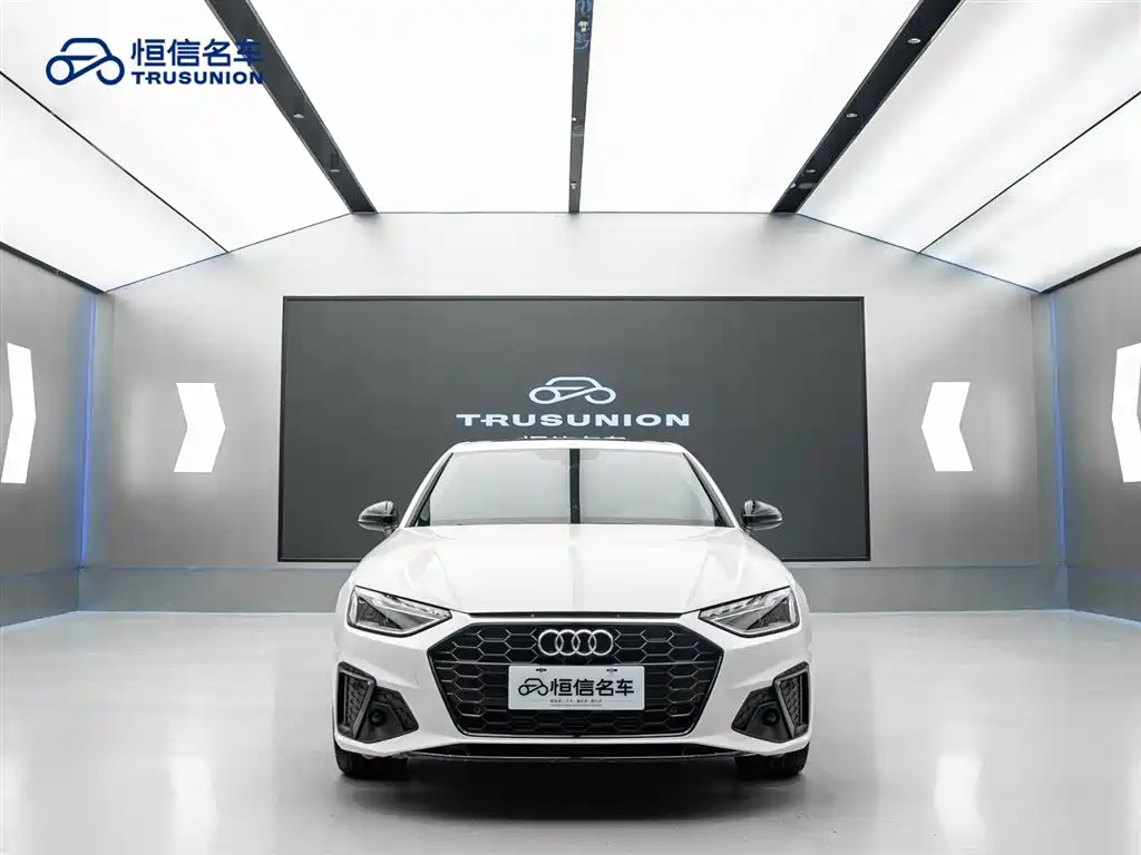 Audi A4L 2022 40 TFSI Luxury
