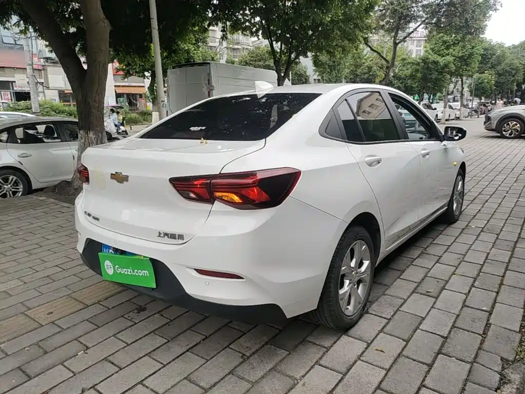 Chevrolet Cavalier — миниатюра 7