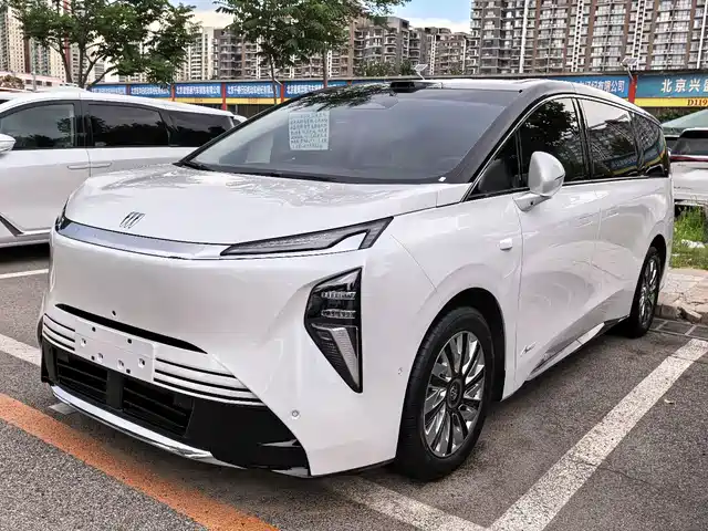 Buick Zhi Jing Shi Jia — фото 1