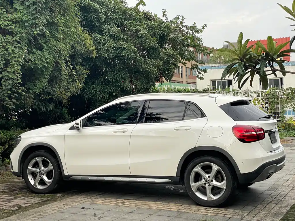 Mercedes-Benz GLA — миниатюра 3