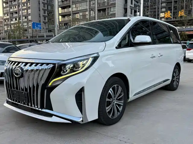 GAC TRUMPCHI M8 2018