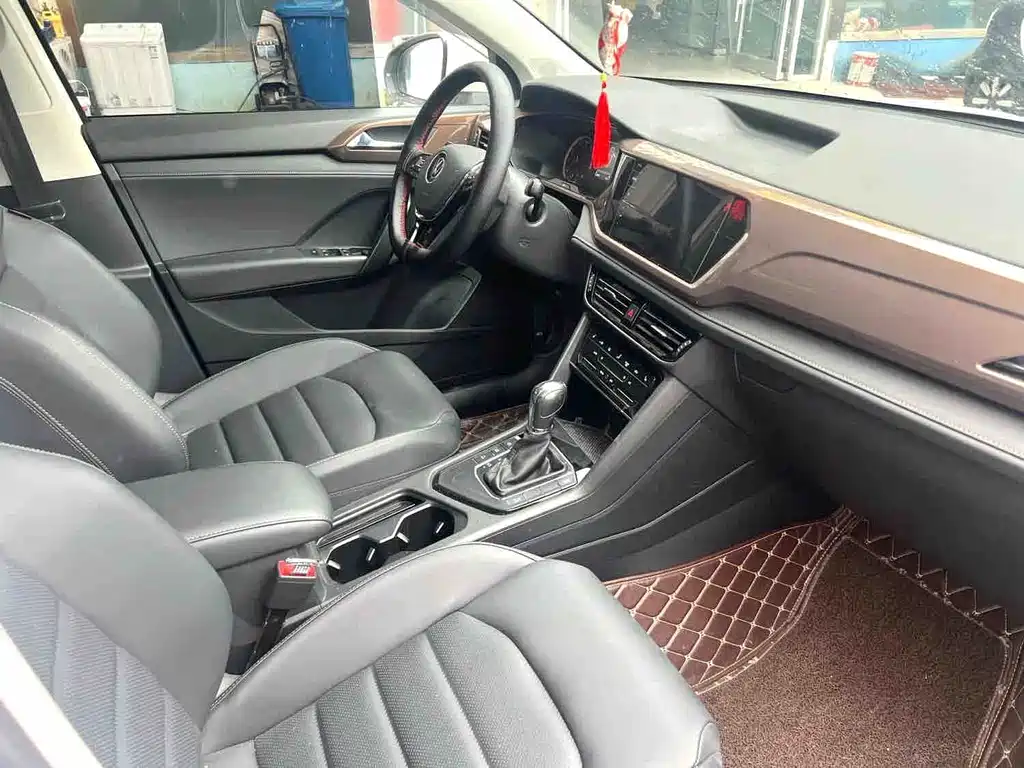 Volkswagen Tharu — миниатюра 3