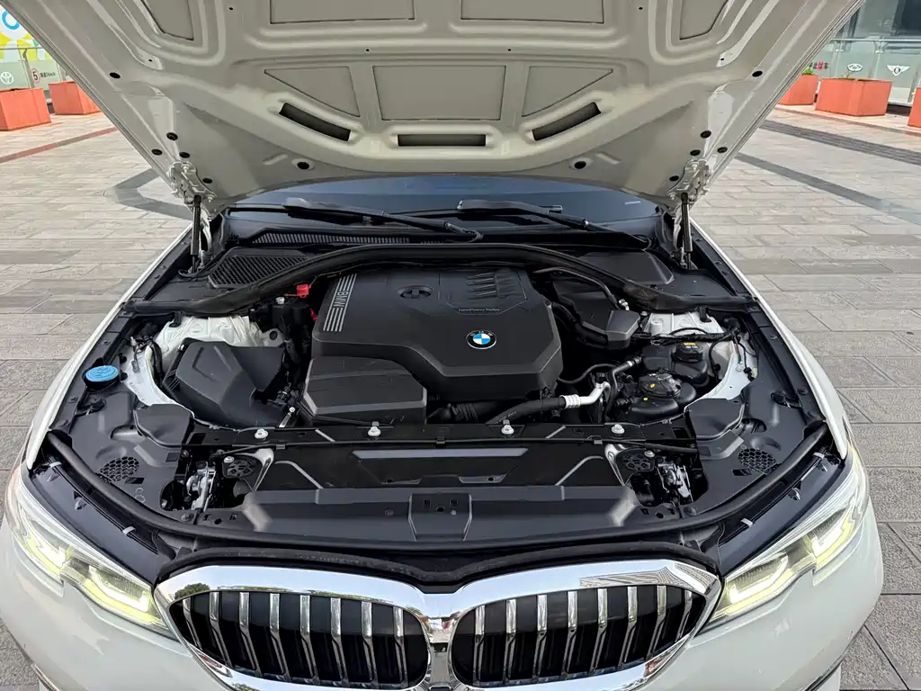BMW 3 Series — миниатюра 11