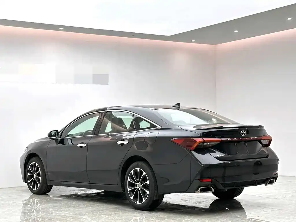 Toyota Avalon — миниатюра 3