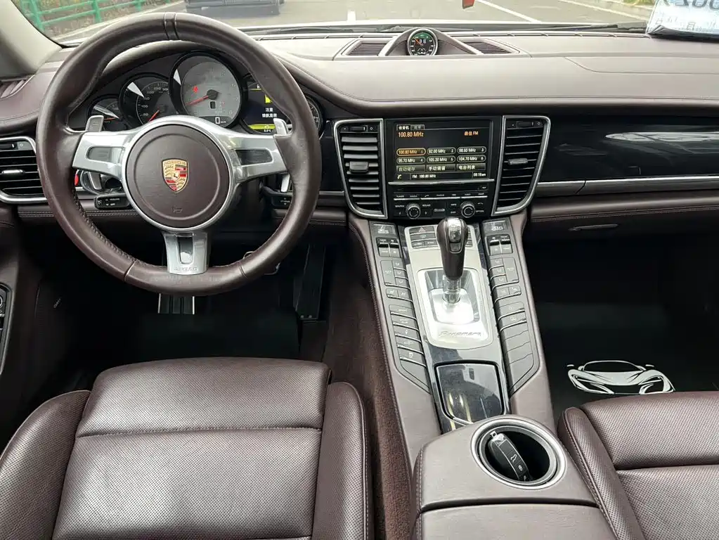 Porsche Panamera — миниатюра 4