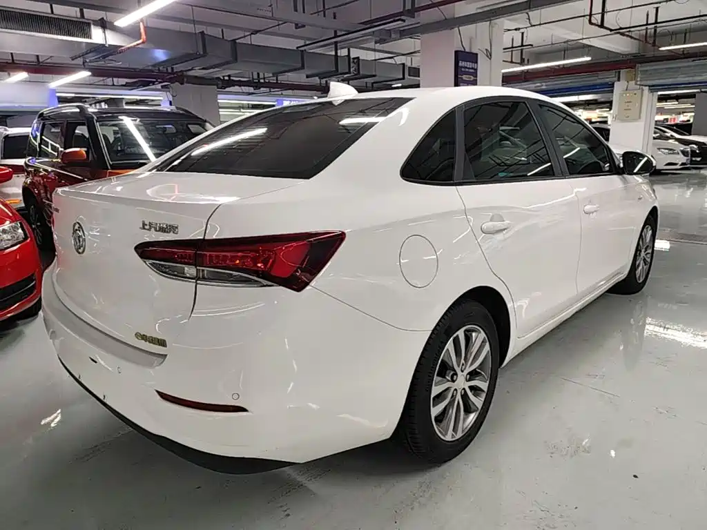 Buick Excelle — миниатюра 7